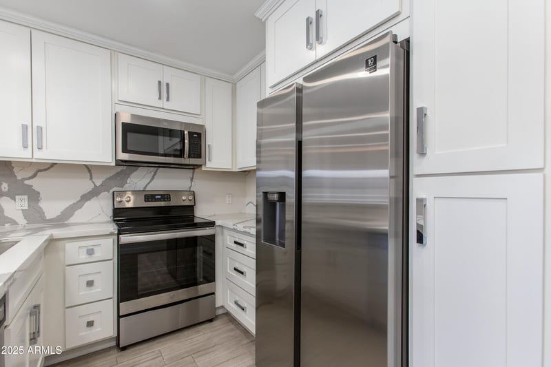 1720 Thunderbird Rd #1056, Phoenix, AZ 85022