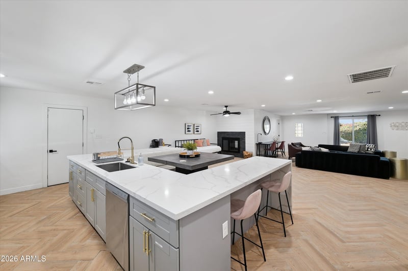 1720 W Sunnyslope Ln, Phoenix, AZ 85021