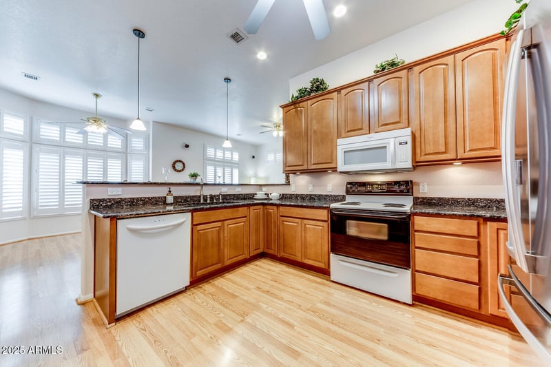 17200 Bell Rd #1309, Surprise, AZ 85374