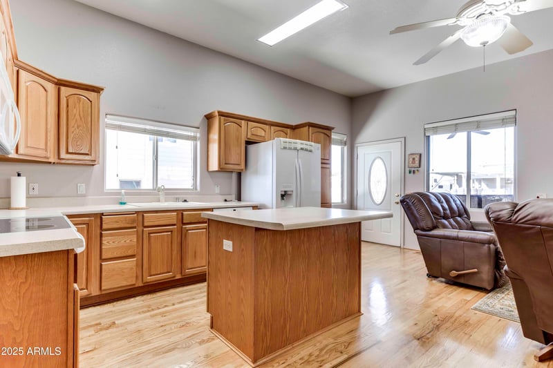 17200 Bell Rd #1425, Surprise, AZ 85374