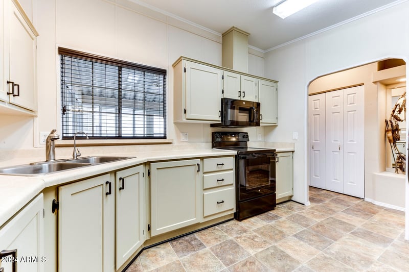 17200 Bell Rd #1740, Surprise, AZ 85374