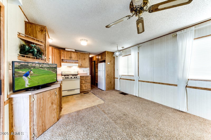 17200 Bell Rd #387, Surprise, AZ 85374