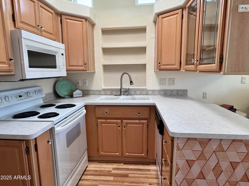 17200 Bell Rd #454, Surprise, AZ 85374