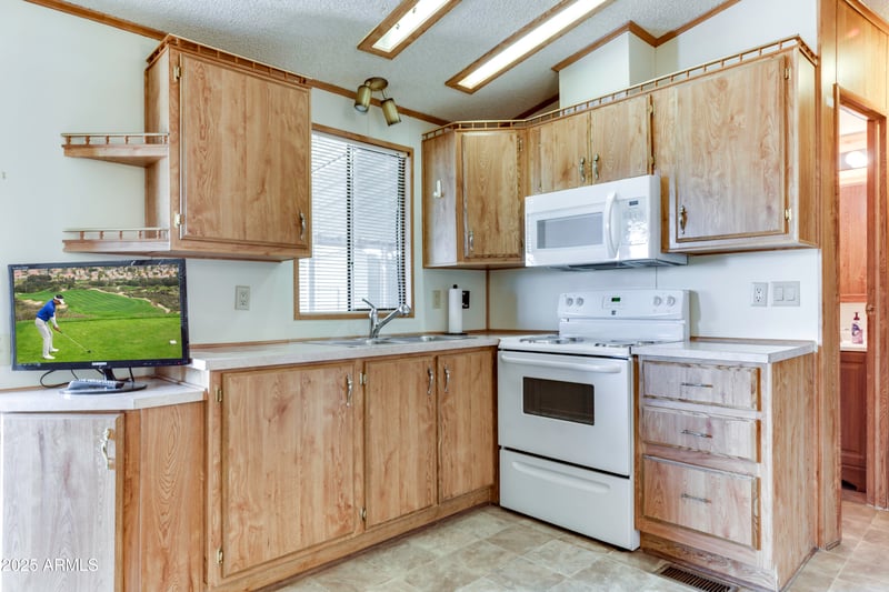 17200 Bell Rd #652, Surprise, AZ 85374