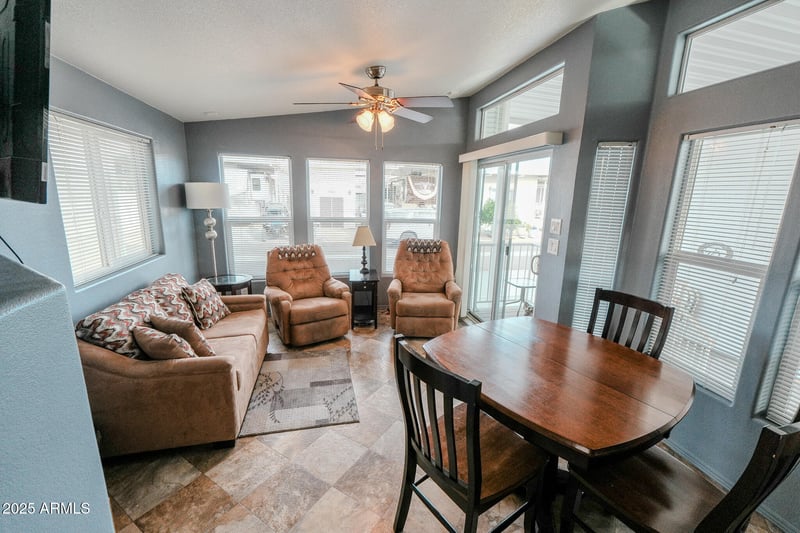 17200 Bell Rd #915, Surprise, AZ 85374