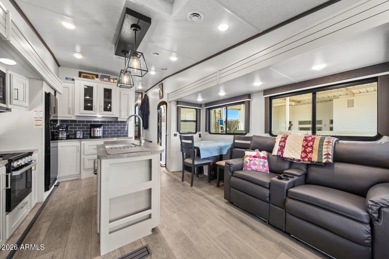 17200 Bell Rd #1042, Surprise, AZ 85374