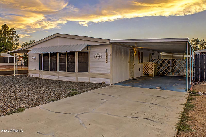 17202 66th Dr, Glendale, AZ 85308