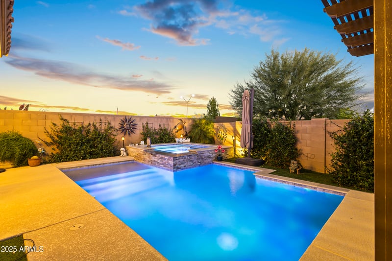 17204 Artemisa Ave, Surprise, AZ 85387