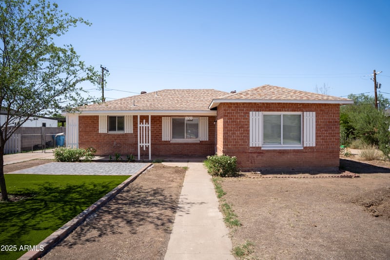 1721 Earll Dr, Phoenix, AZ 85015