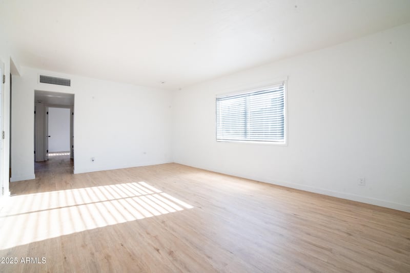 1721 Earll Dr, Phoenix, AZ 85015