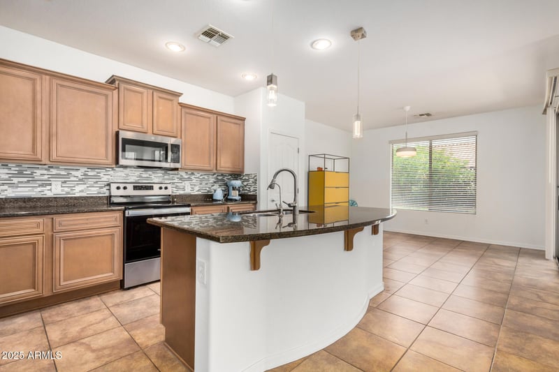 1721 Kingbird Dr, Chandler, AZ 85286