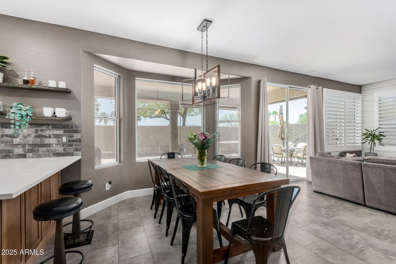1721 South Fork Dr, Phoenix, AZ 85045