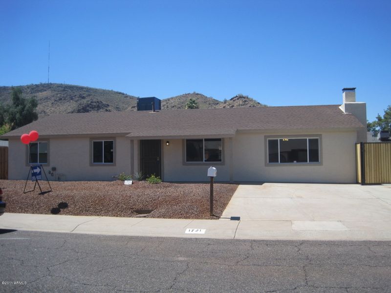 1721 W Surrey Ave, Phoenix, AZ 85029