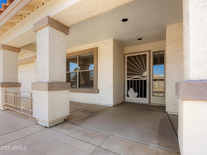 17210 Cassi Dr, Surprise, AZ 85374