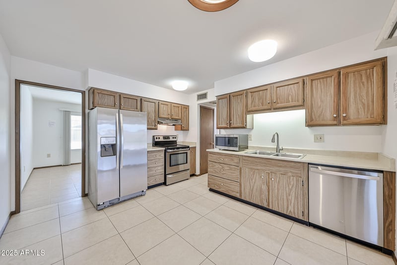 17211 Palo Verde Dr, Sun City, AZ 85373