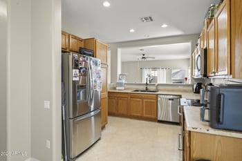 17211 Saguaro Ln, Surprise, AZ 85388