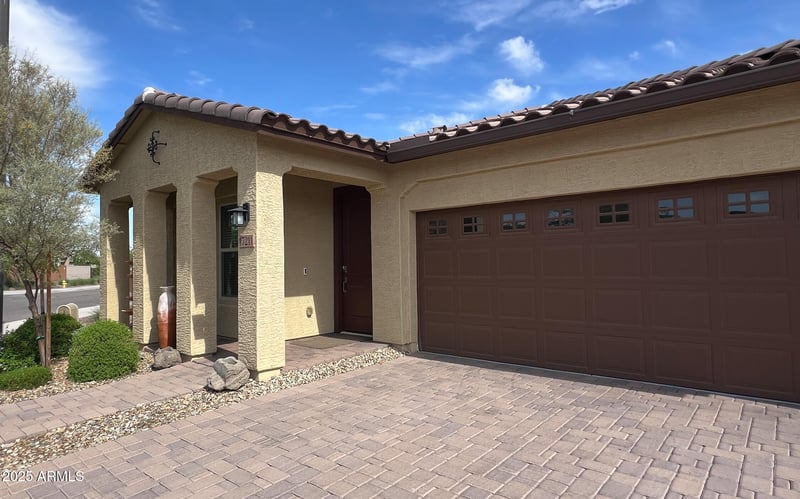 17211 Whispering Wind Rd, Surprise, AZ 85387