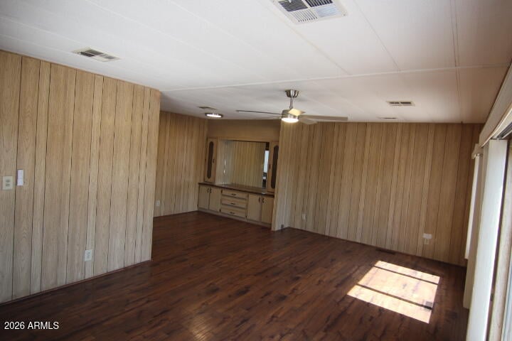17214 66th Dr, Glendale, AZ 85308