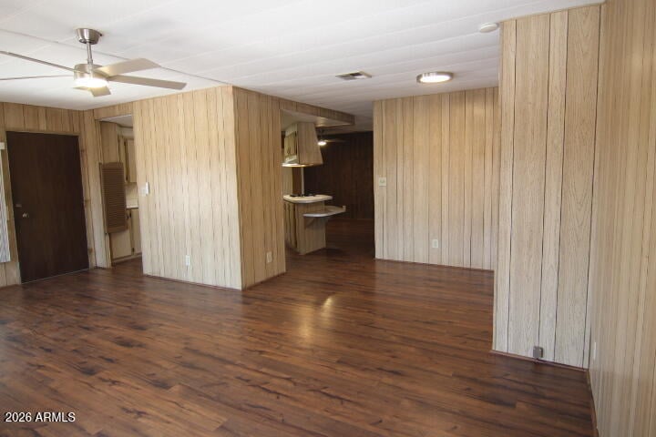17214 66th Dr, Glendale, AZ 85308