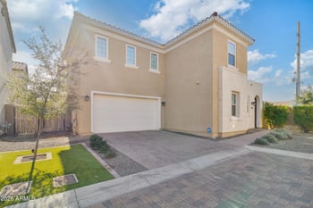 17214 N 9th Pl, Phoenix, AZ 85022