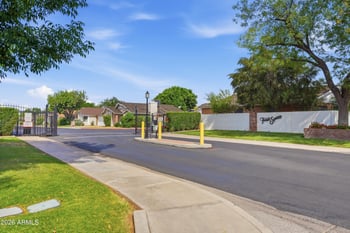 17215 2nd Pl, Phoenix, AZ 85022