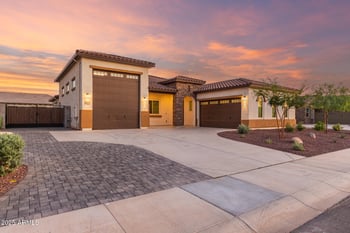 17217 Manzanita Dr, Waddell, AZ 85355