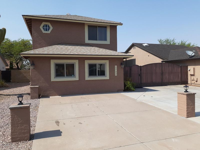 1722 E Carson Rd, Phoenix, AZ 85042