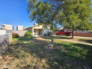 1722 Hadley St, Phoenix, AZ 85007