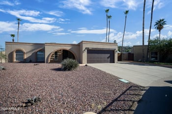 1722 Saint Moritz Ln, Phoenix, AZ 85023