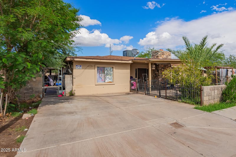 1722 Yuma St, Phoenix, AZ 85007