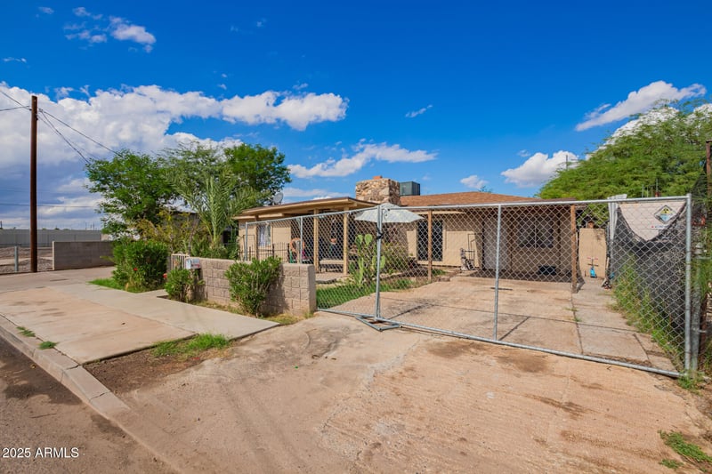 1722 Yuma St, Phoenix, AZ 85007