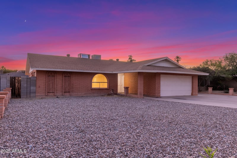 17220 55th Ave, Glendale, AZ 85308