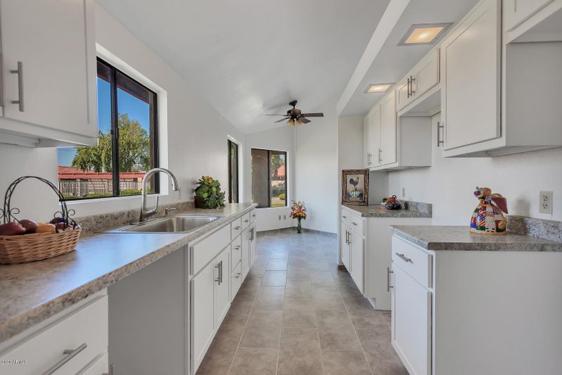 17220 N 16th Pl #1, Phoenix, AZ 85022