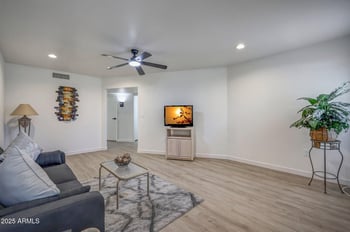 17222 107th Ave, Sun City, AZ 85373