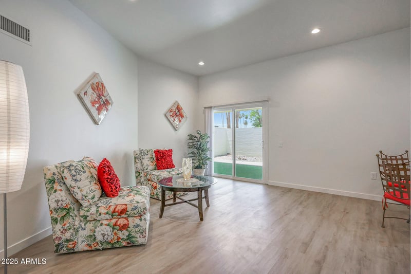 17222 107th Ave, Sun City, AZ 85373