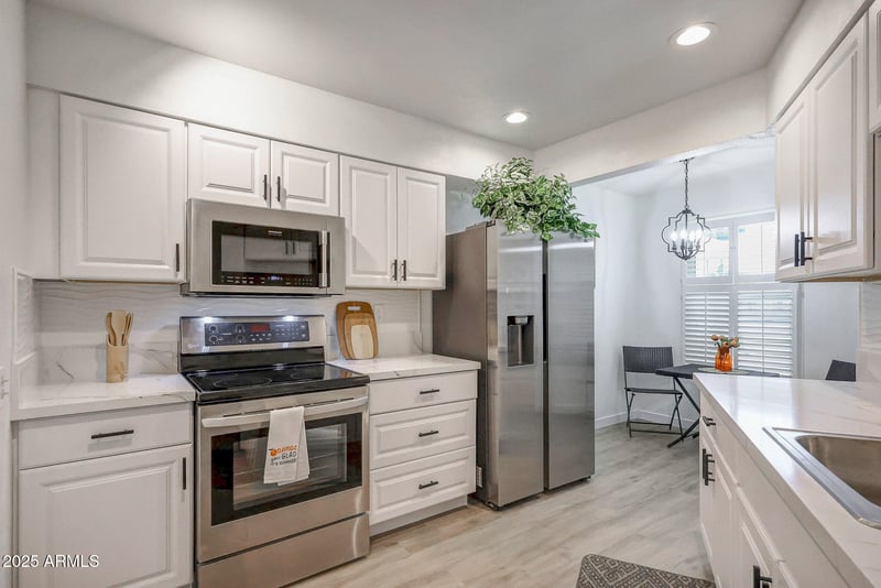 17222 107th Ave, Sun City, AZ 85373