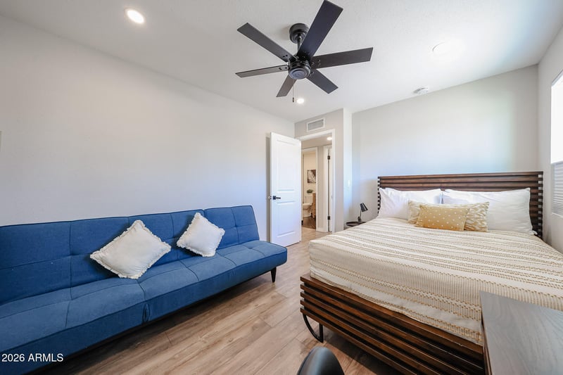 17222 34th St, Phoenix, AZ 85032