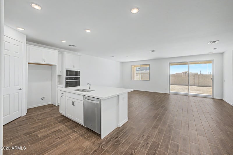 17223 Saguaro Vista Dr, Surprise, AZ 85387