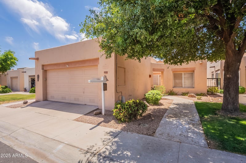 17224 Zuni Trl, Surprise, AZ 85374