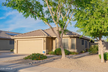 17225 51st Dr, Glendale, AZ 85308