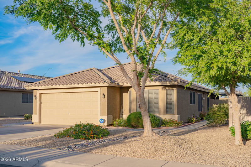 17225 51st Dr, Glendale, AZ 85308