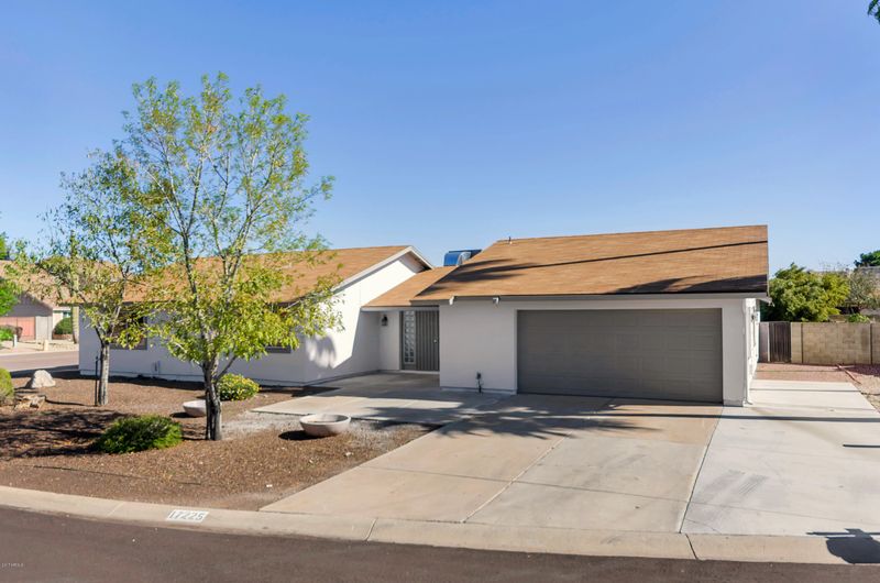 17225 N Wimbledon Ct, Glendale, AZ 85308