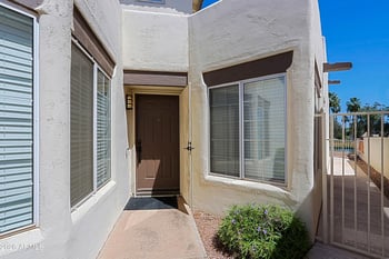 17229 Zuni Trl, Surprise, AZ 85374