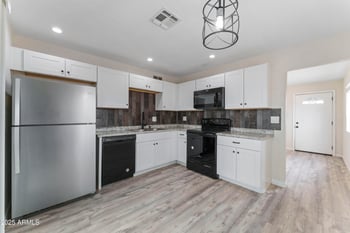 1723 42nd St #NA, Phoenix, AZ 85008