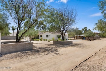 17230 20th St, Phoenix, AZ 85022