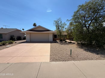 17230 N Desert Glen Dr, Sun City West, AZ 85375