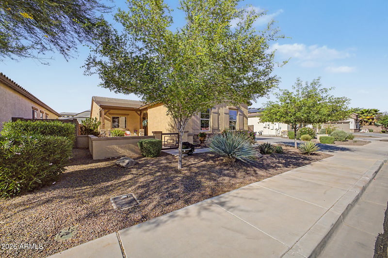 17232 Echo Ln, Waddell, AZ 85355