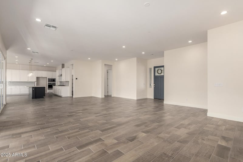 17233 Dartmouth St, Surprise, AZ 85388