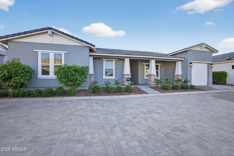 17233 Dartmouth St, Surprise, AZ 85388