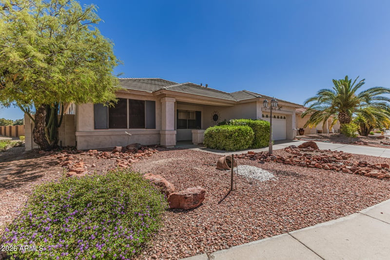 17233 Thornberry Dr, Surprise, AZ 85374